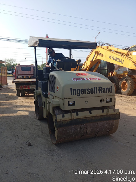 Rodillo compactador Ingersoll-Rand de Equipos y Equipos