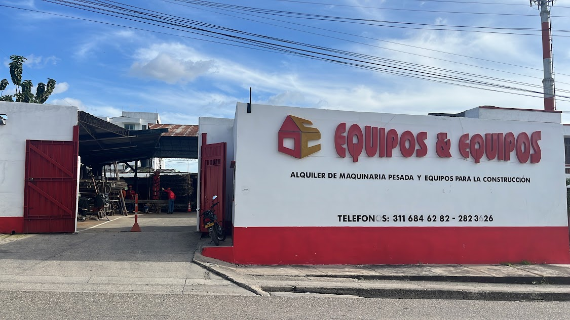 Fachada de la sede de Equipos y Equipos en Sincelejo